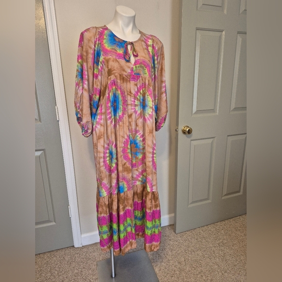 SOFIA COLLECTIONS Anastasia Flowy With Neck Tie Tye Dye Pattern Maxi Dress(O/S) - Picture 2 of 10